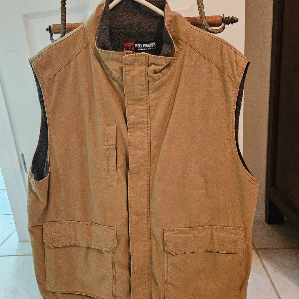 REEL LEGENDS VEST SIZE L